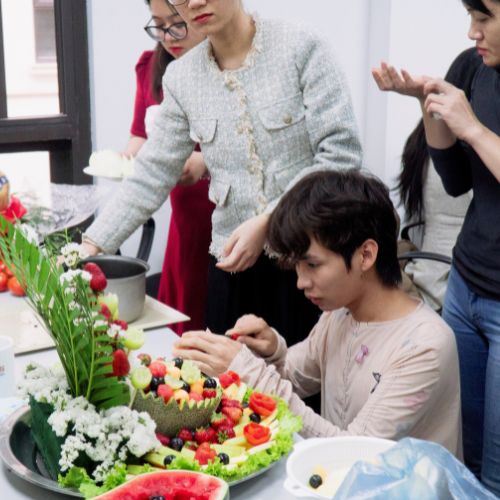 Bùng nổ sắc màu với chương trình “khéo tay hay làm” mừng 8/3 tại Sanitec Việt Nam